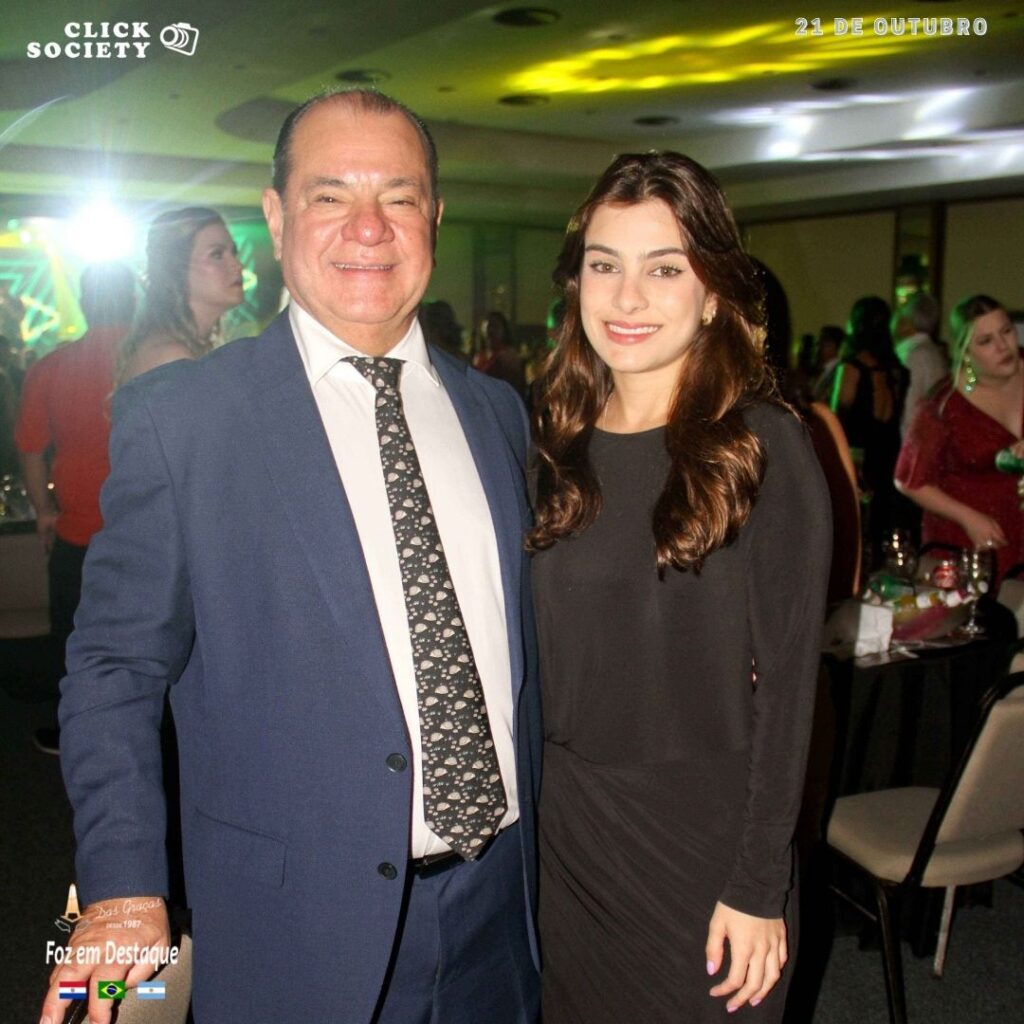 O engenheiro RENATO PENA CAMARGO, da Tarobá Construções, e a filha Engenheira e estudante de Medicina, VICTÓRIA CAMARGO