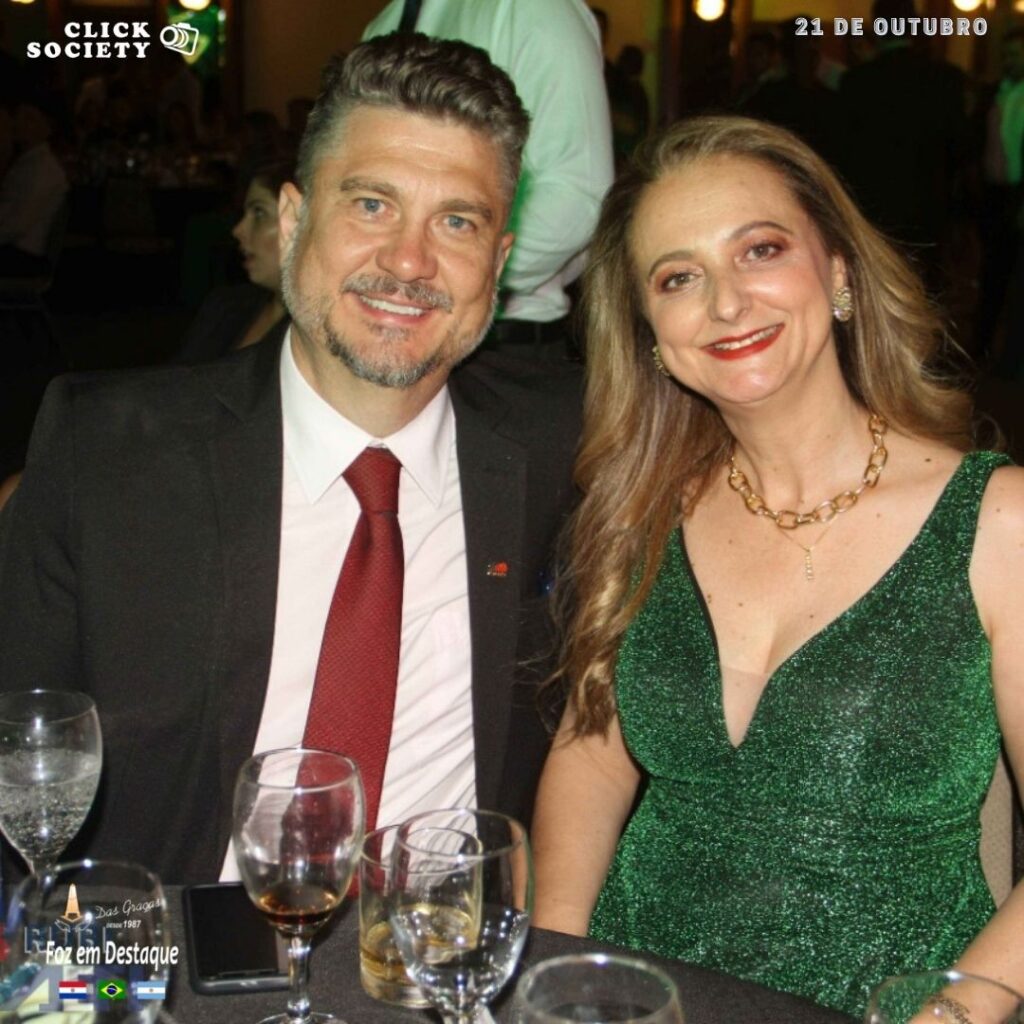 Advogado VITOR HUGO NACTHYGAL e sua esposa Advogada MARCILENE NACTHYGAL