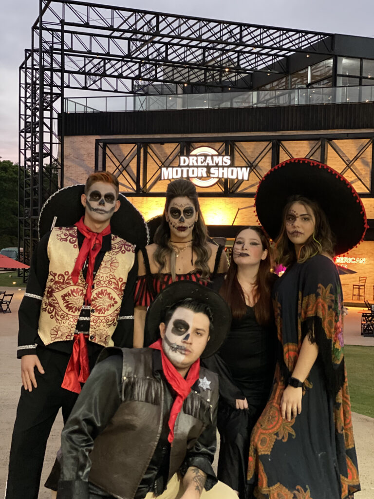 HALLOWEEN  DREAMS MOTOR SHOW