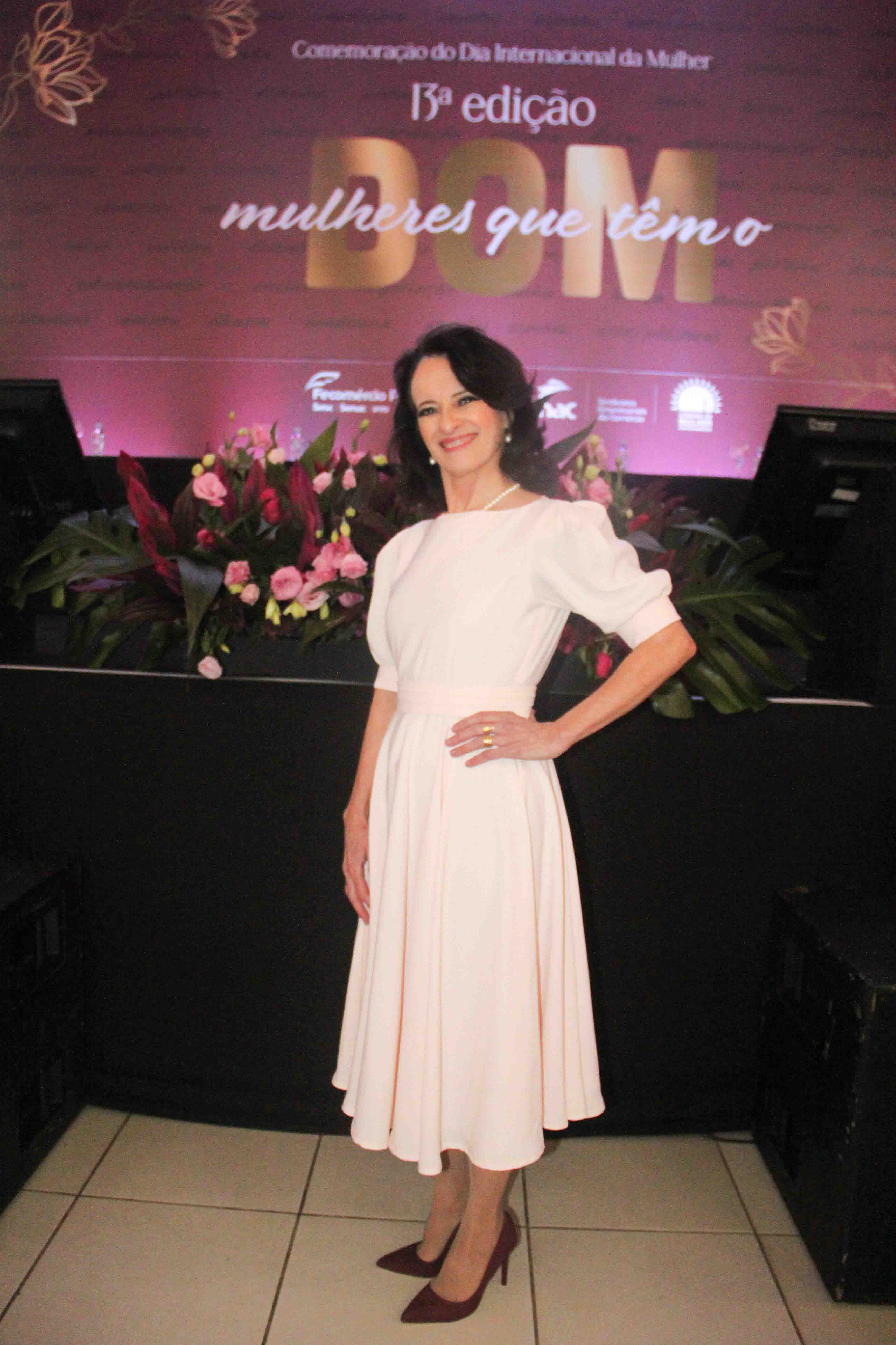 FECOMÉRCIO CMEG PREMIA MULHERES