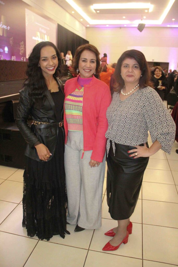 FECOMÉRCIO CMEG PREMIA MULHERES