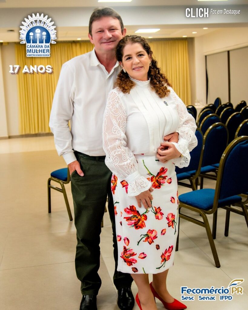 Vice-Presidente: Gislaine Do Nascimento Finato Benoski
17 CMEG CAMARA MULHER FOZ
17 anos ca CAMARA DA MULHERE EMPRESARIA CMEG FOZ DO IGUAÇU