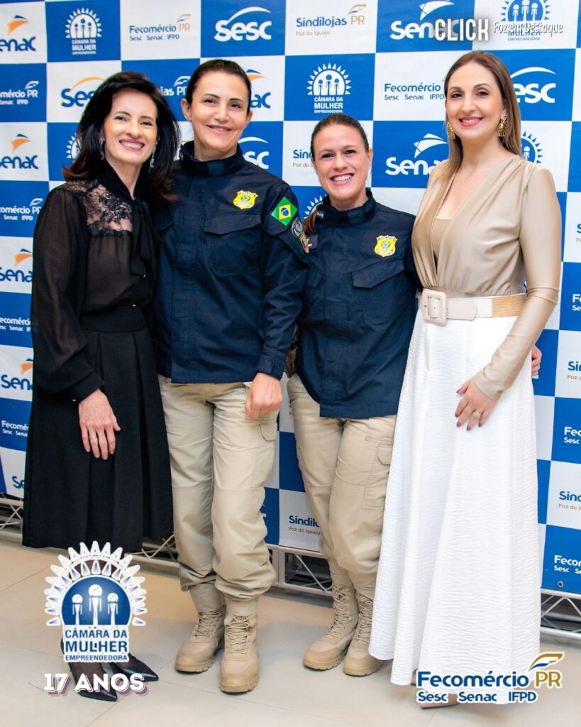 MARIZA MAYER E LUIZA LUX CHEFE DA PRF FOZ
CLAUDIA COLPI COORDENADORA CMEG PR
17 CMEG CAMARA MULHER FOZ
17 anos ca CAMARA DA MULHERE EMPRESARIA CMEG FOZ DO IGUAÇU
