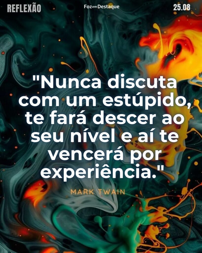 Mark Twain - Escritor e humorista estadunidense crítico do racismo. É mais conhecido pelo romance As Aventuras de Tom Sawyer