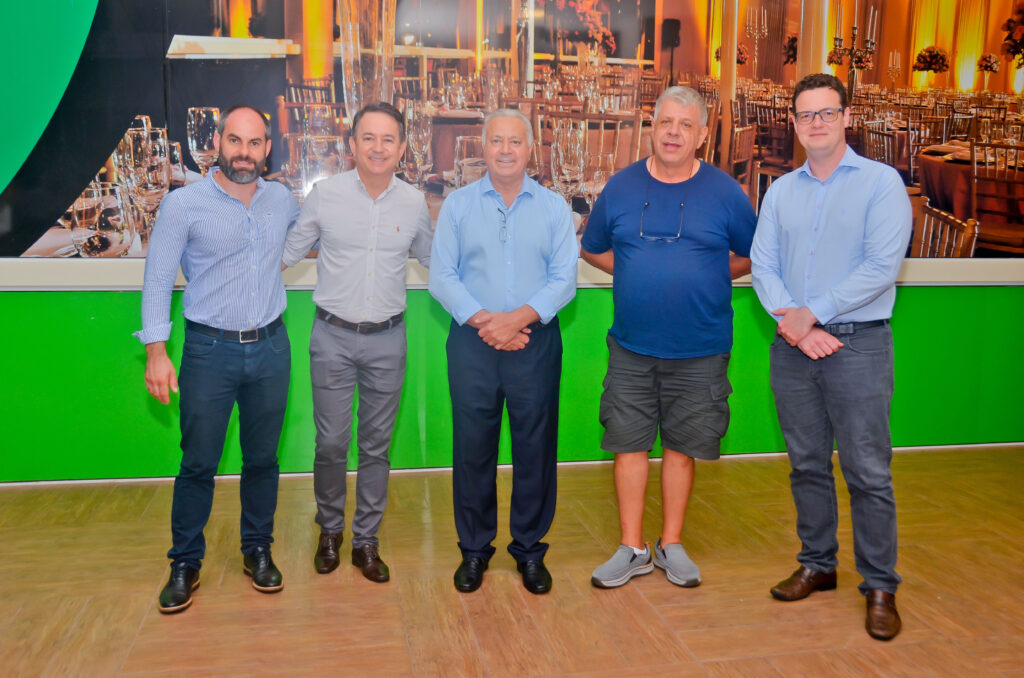 ABIH OESTE CARLOS SILVA - OESTE PARANA - RICHARDISON VOLTOLINI - DIEGO CESAR VEZARO - SUMMIT DE INTELIGÊNCIA ARTIFICIAL