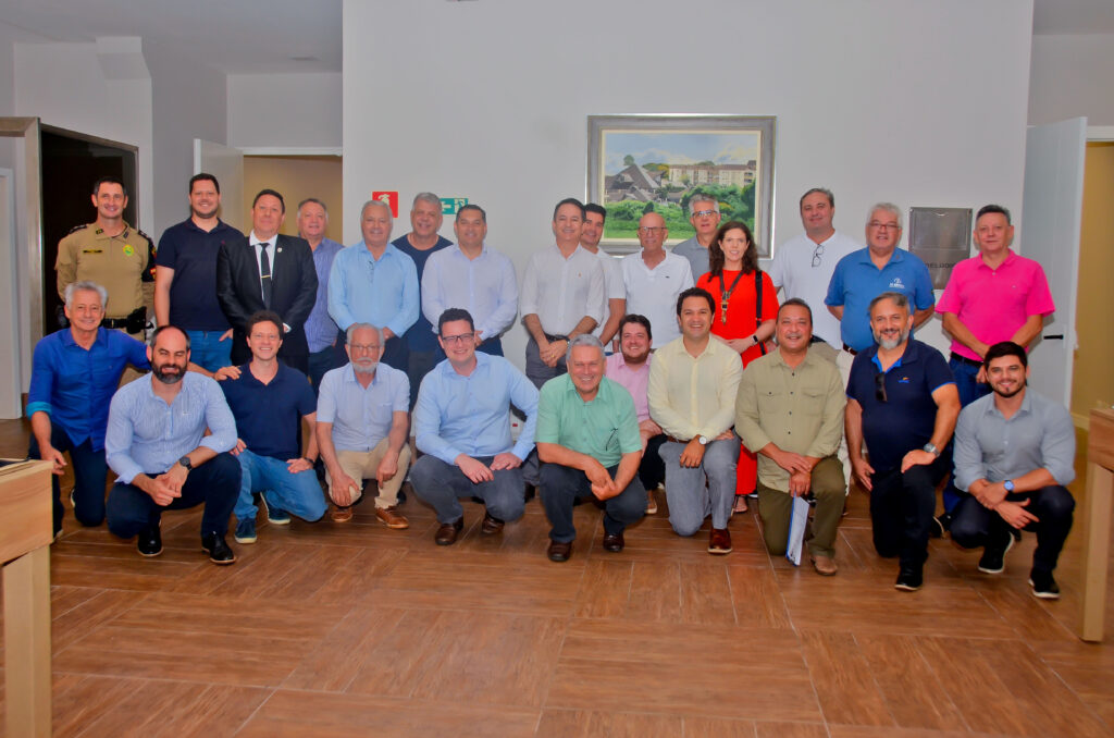 ABIH OESTE CARLOS SILVA - OESTE PARANA - RICHARDISON VOLTOLINI - DIEGO CESAR VEZARO - SUMMIT DE INTELIGÊNCIA ARTIFICIAL
