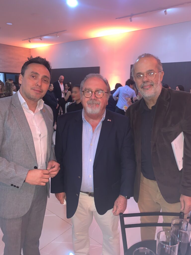 Forbes Paraguay Summit CiudaddelEste
CESAR E JUAN RUBIO E RAFAEL GAUTO - HOTEL CASINO ACARAY