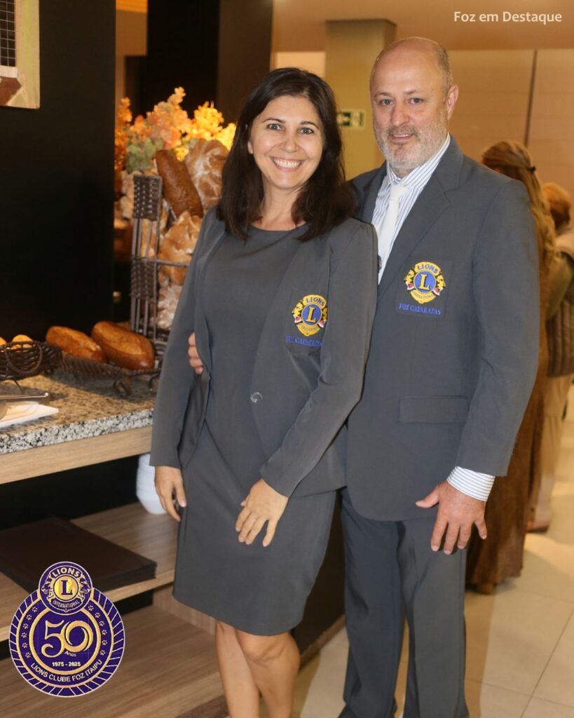 LIONS CLUBE ITAIPU 50 ANOS
VIVIANE VALANDRO
EDSON ROCKEINBAK