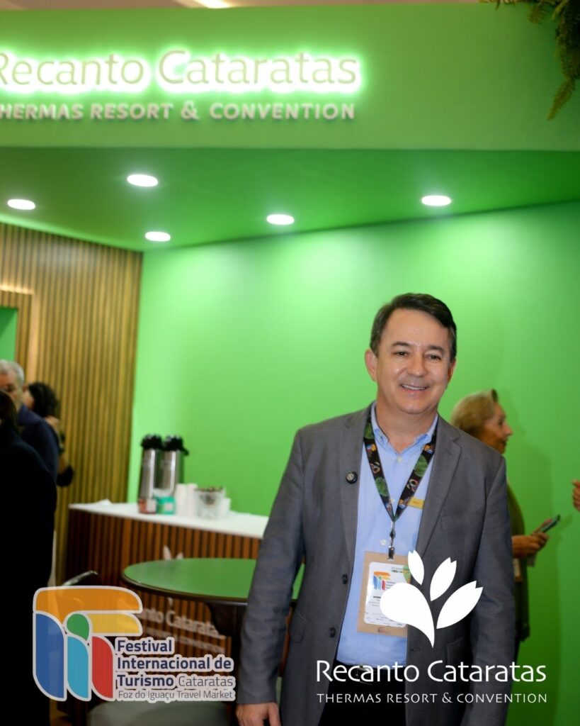 O atual CEO do Recanto Cataratas Thermas Resort & Convention é Munir José Calaça.