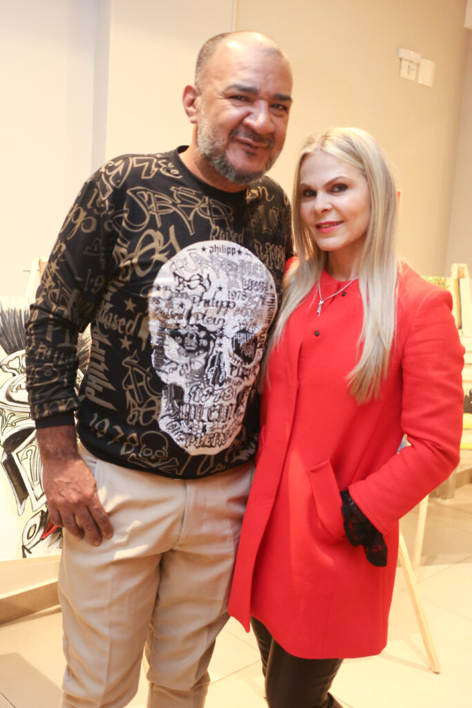 Exposição “Almas em Cores” de Orlando Rodrigues é Sucesso e Enaltece a Cena Cultural de Foz do Iguaçu
Foz Plaza Hotel - Marinez